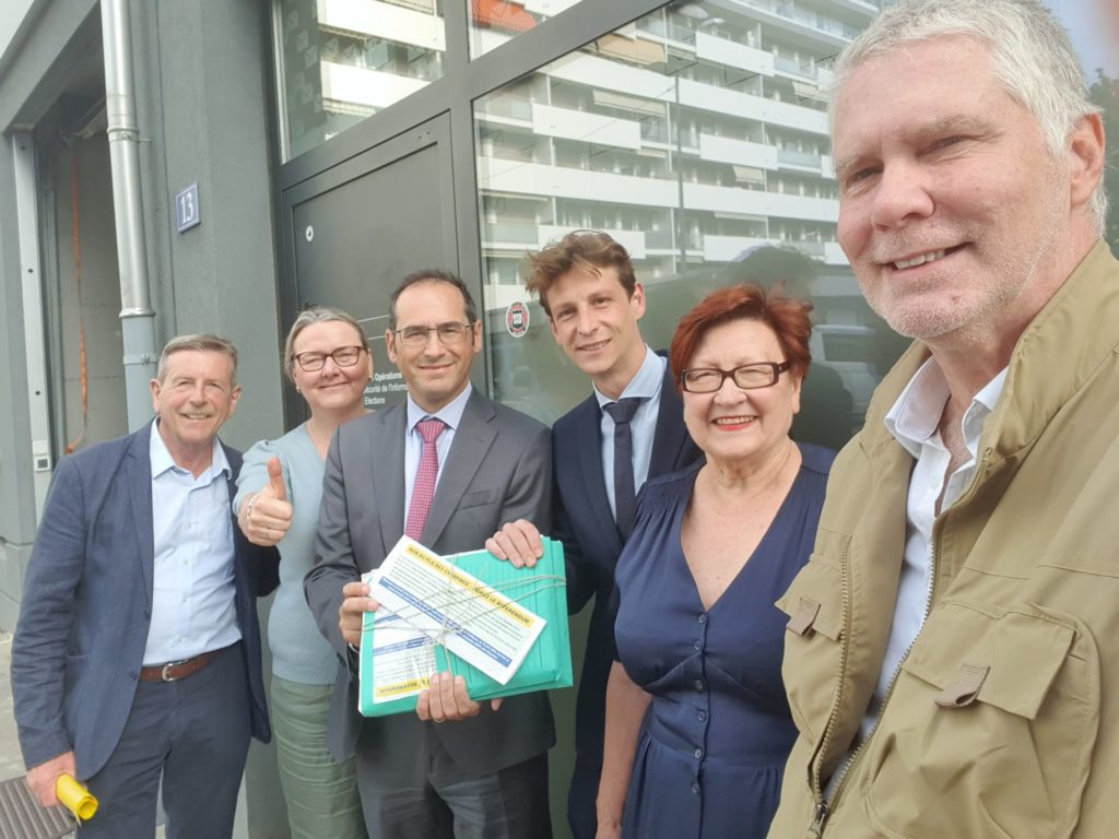 La récolte des signatures du référendum « NON au PLQ des Cherpines » est une réussite ! 1 sauvegarde geneve referendum non au plq des cherpines communique de presse du 16 juin 2025 whatsapp image 2025 06 16 a 092431 4508cdaf