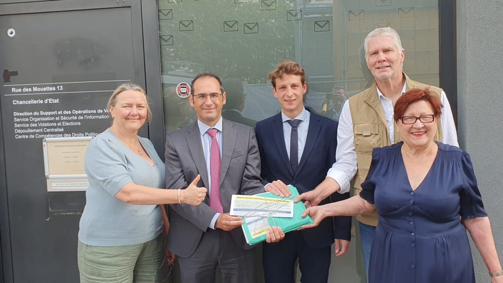 La récolte des signatures du référendum « NON au PLQ des Cherpines » est une réussite ! 2 sauvegarde geneve referendum non au plq des cherpines communique de presse du 16 juin 2025 whatsapp image 2025 06 16 a 092432 db4567b6
